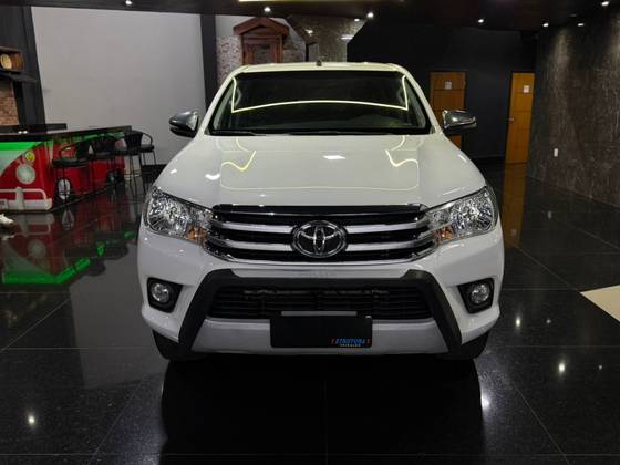 TOYOTA HILUX 2.7 SR 4X2 CD 16V FLEX 4P AUTOMÁTICO TOYOTA HILUX 2.7 SR 4X2 CD 16V FLEX 4P AUTOMÁTICO